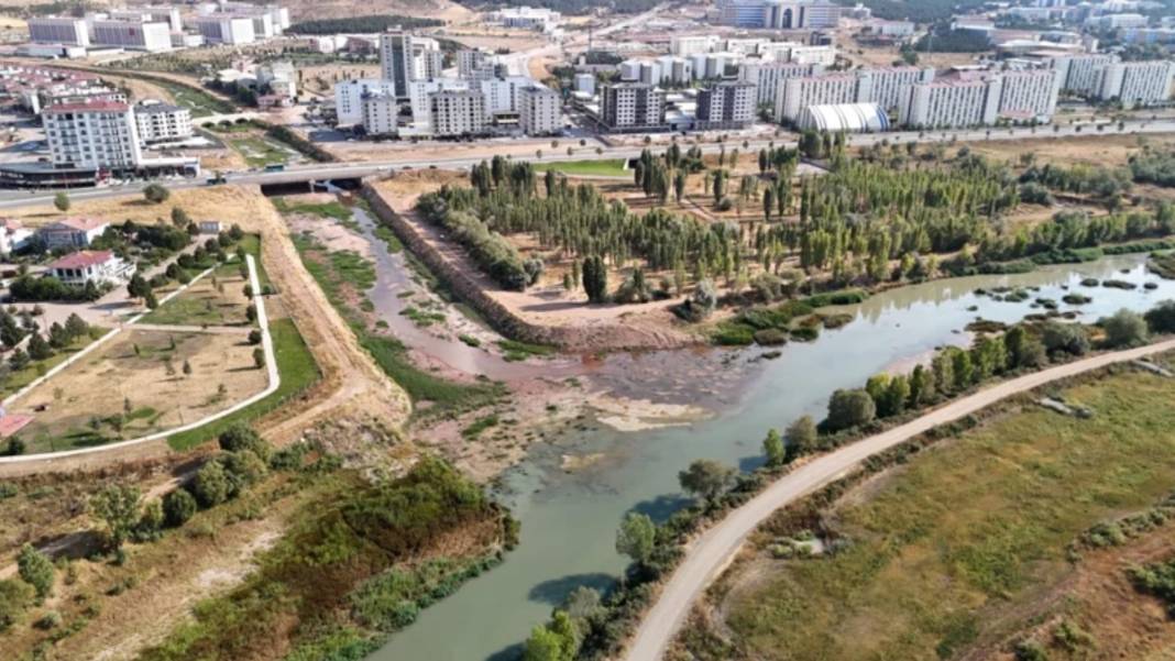 Fadlum Irmağı kuraklıkla mücadele ediyor: Kızılırmak kırmızısını kaybediyor 3